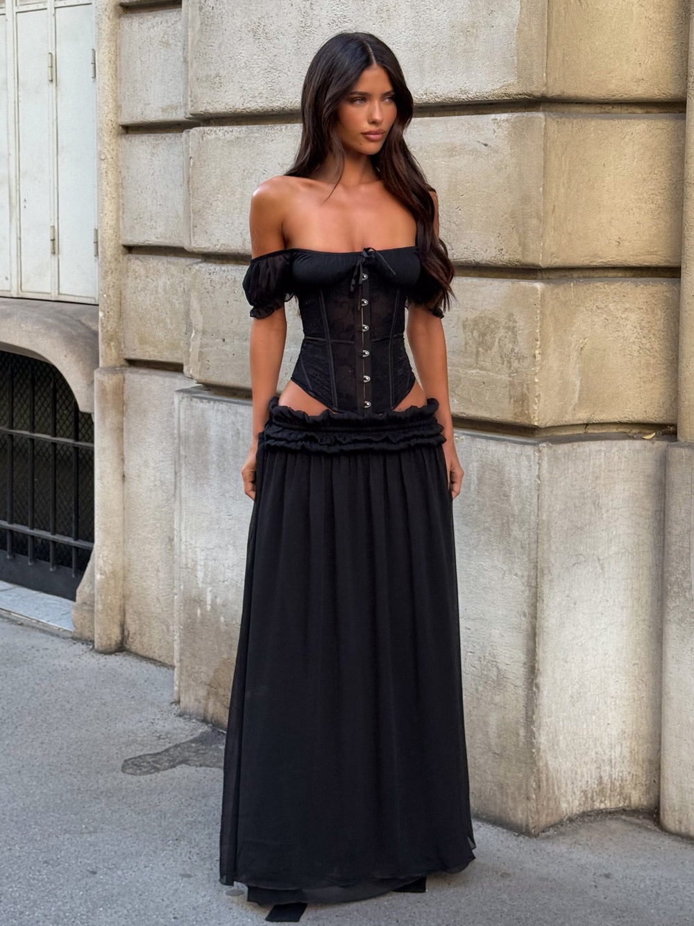 LUBELA-CORSET-TOP-_-LUBELA-MAXI-SKIRT-BLACK17_8b67d45e-7785-4cfd-a8e8-a3c38a4b317b